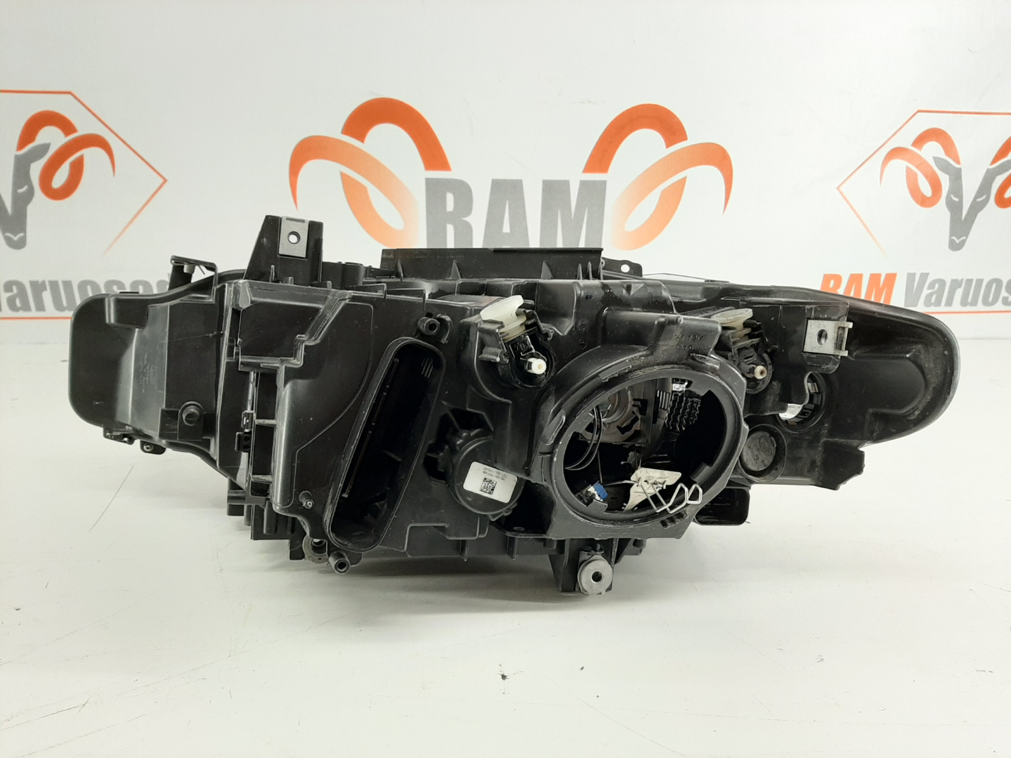BMW F30 esituli / headlight - pilt 2