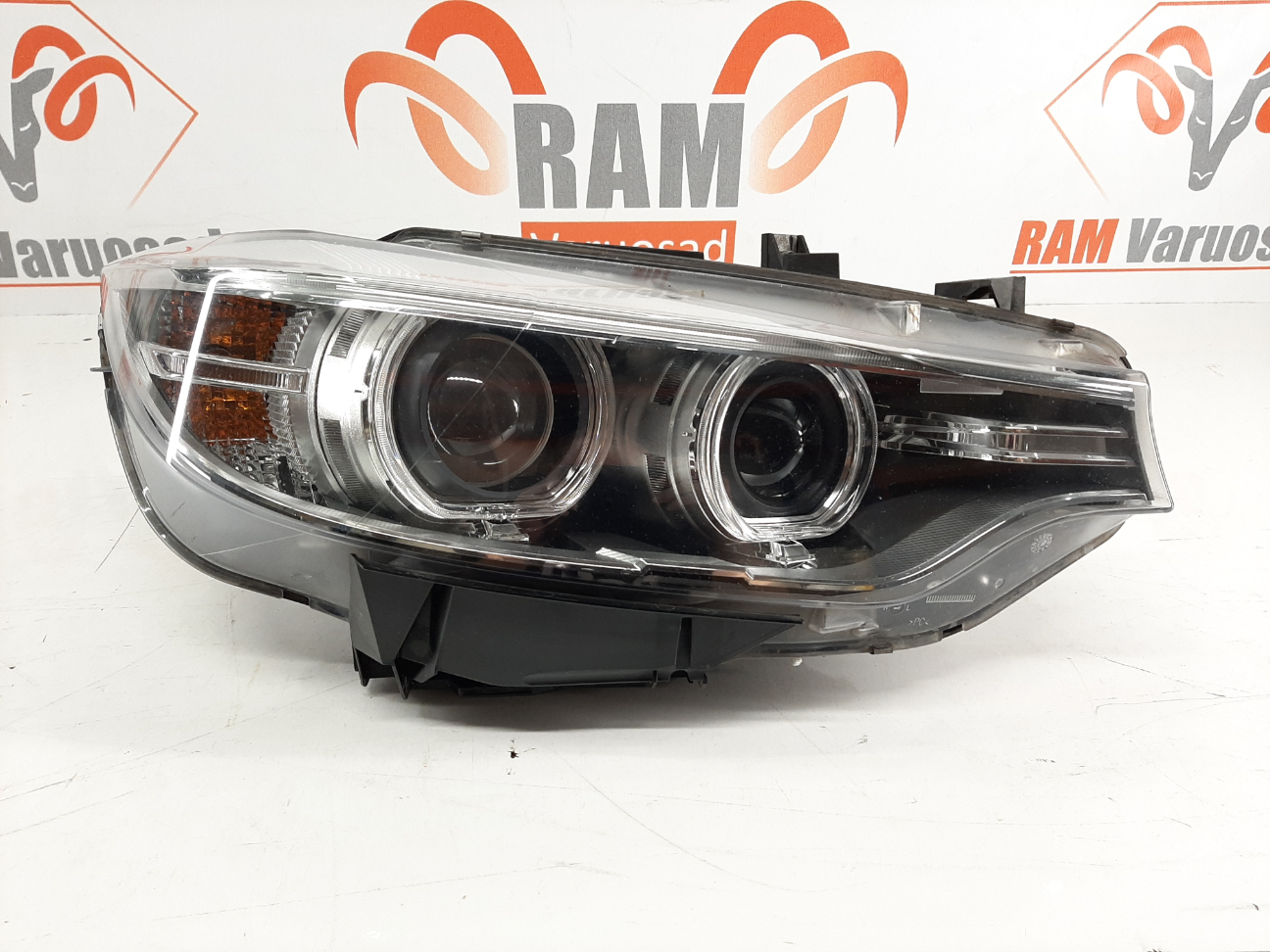 BMW 4 F32/F36 2013-2015 esituli / headlight