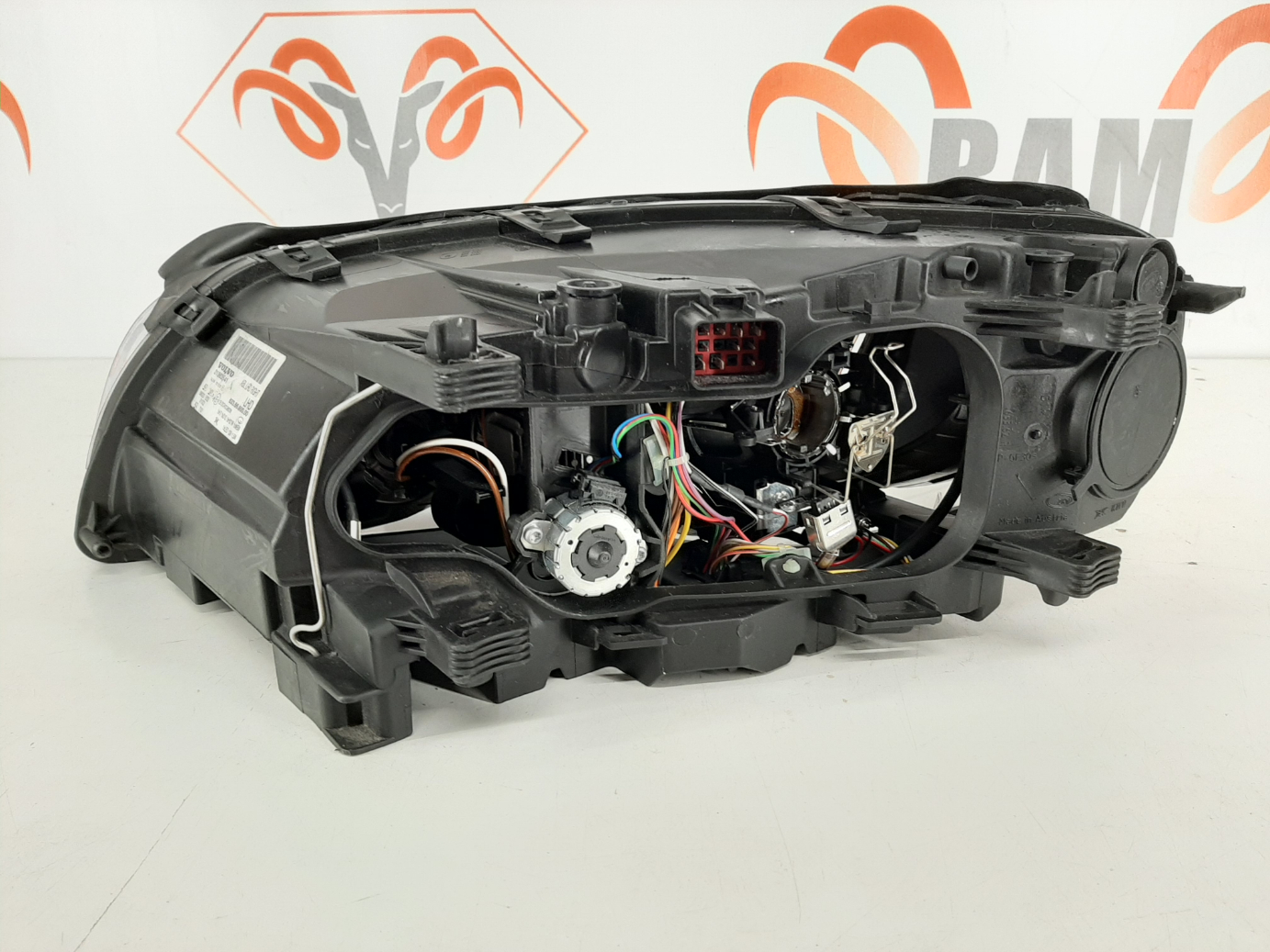 Volvo S80 V70 XC70 esituli / headlight - pilt 3