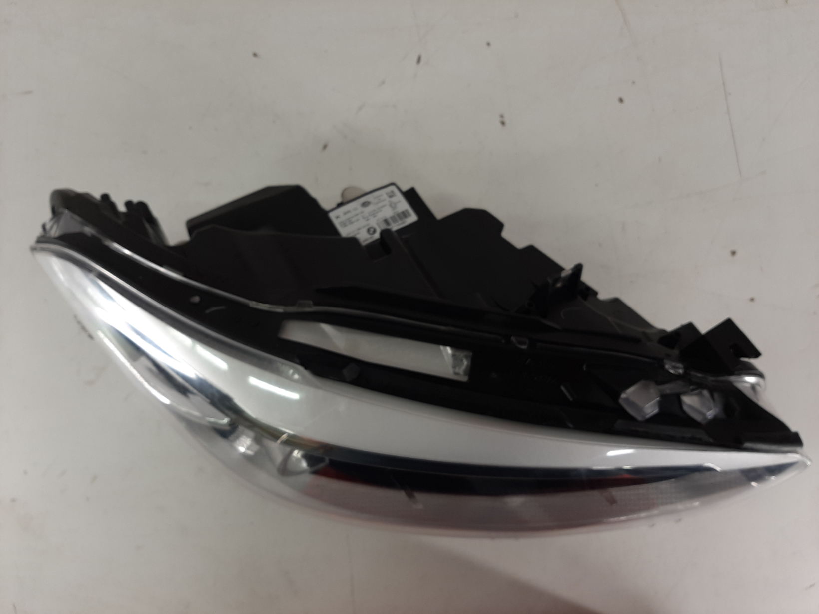 BMW 1 Series F20 FL 2015-2019 esituli / headlight - pilt 2