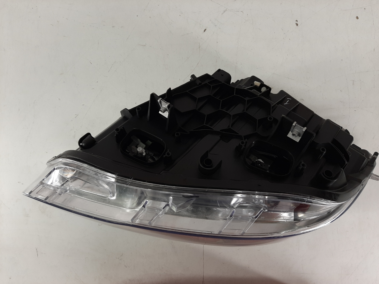 BMW 1 Series F20 FL 2015-2019 esituli / headlight - pilt 4