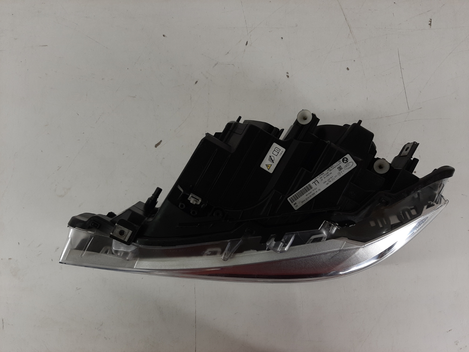 BMW F30 esituli / headlight - pilt 3