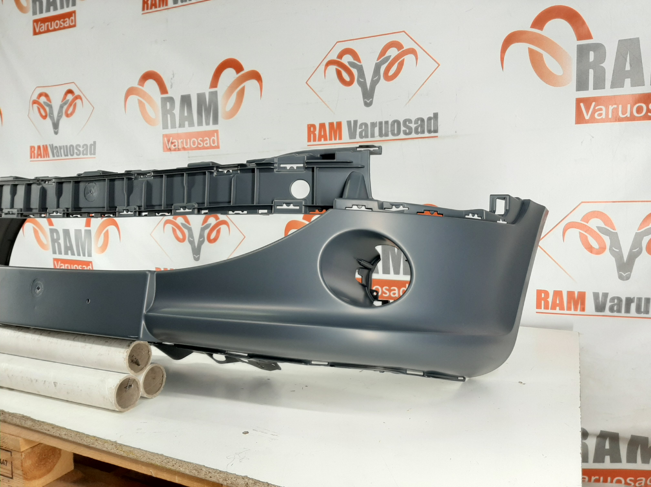 Peugeot 1007 2005-2009 esistange / front bumper - pilt 3