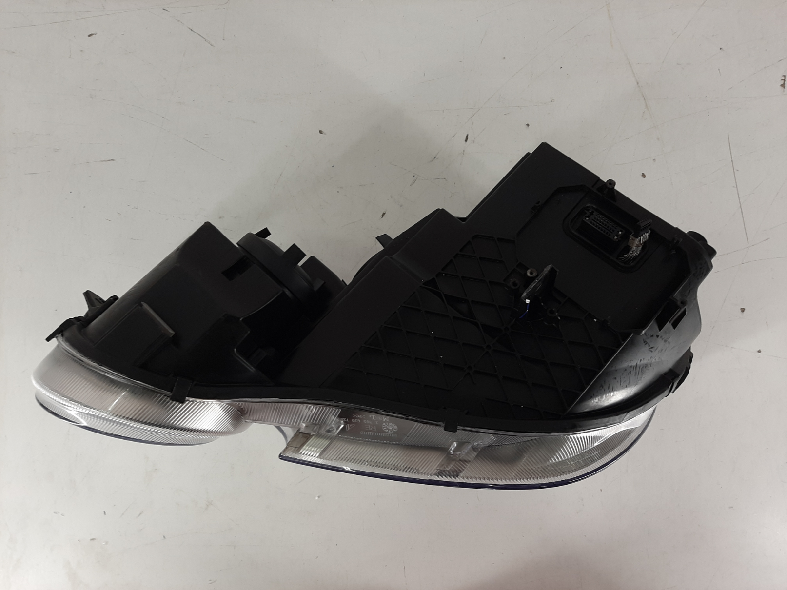 Skoda Yeti 2009-2014 esituli / headlight - pilt 4