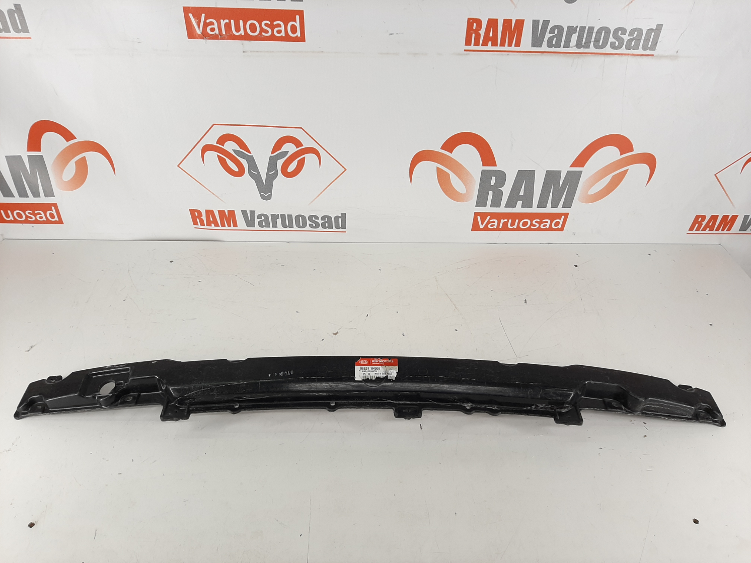 Kia Ceed 2009-2012 tagatala / rear support