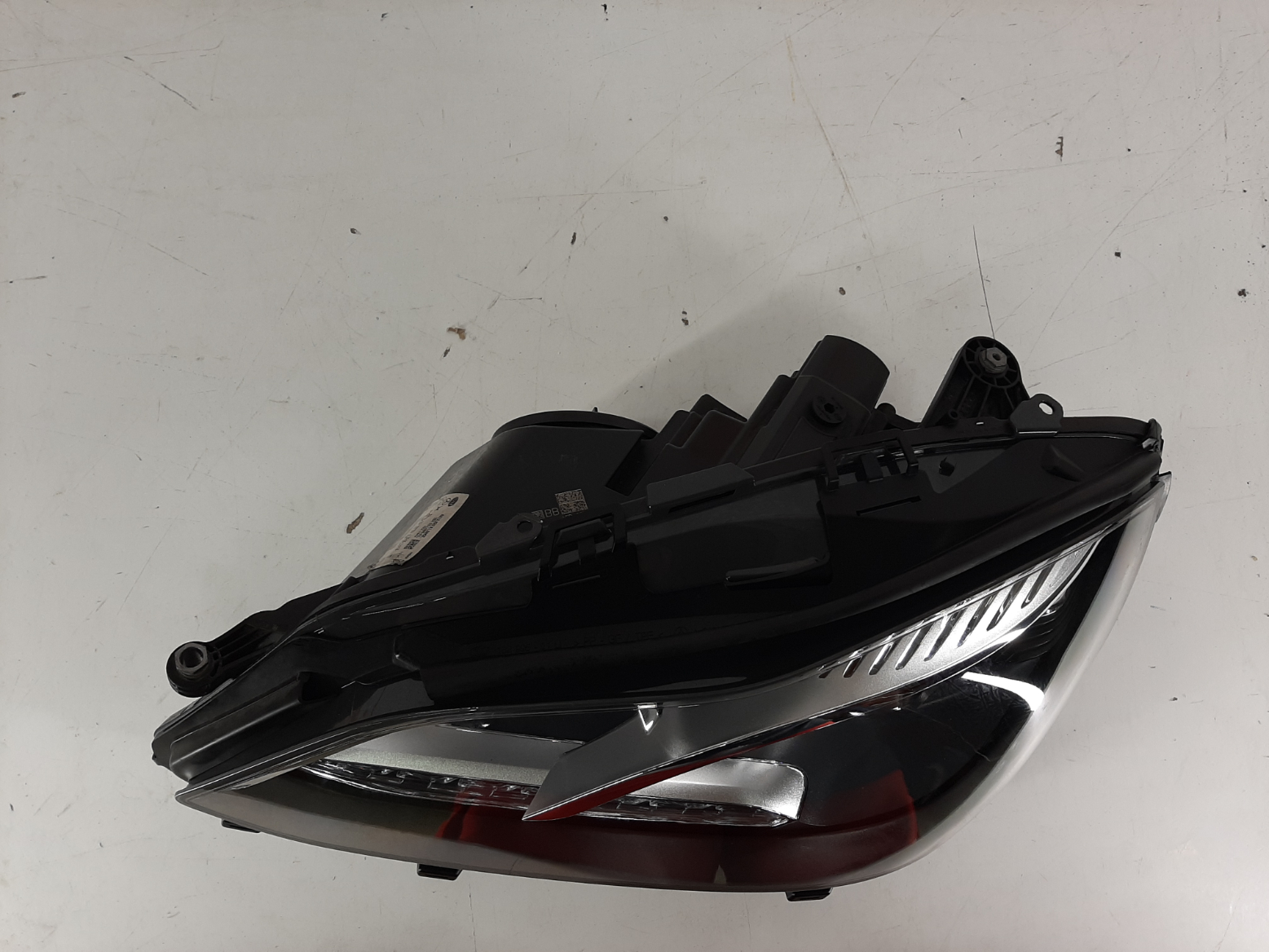 Mercedes E-class W212 2013–2016 esituli / headlight - pilt 2