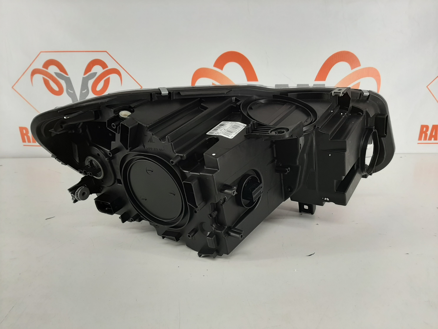 BMW 2 Series F45 2014- esituli / headlight - pilt 3