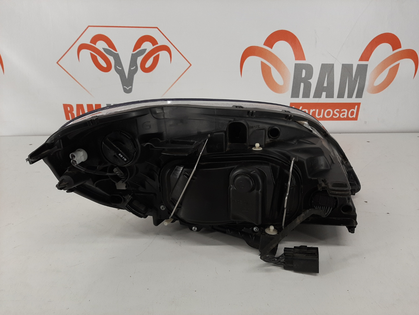 Volvo XC60 2008-2013 headlight/esituli - pilt 2