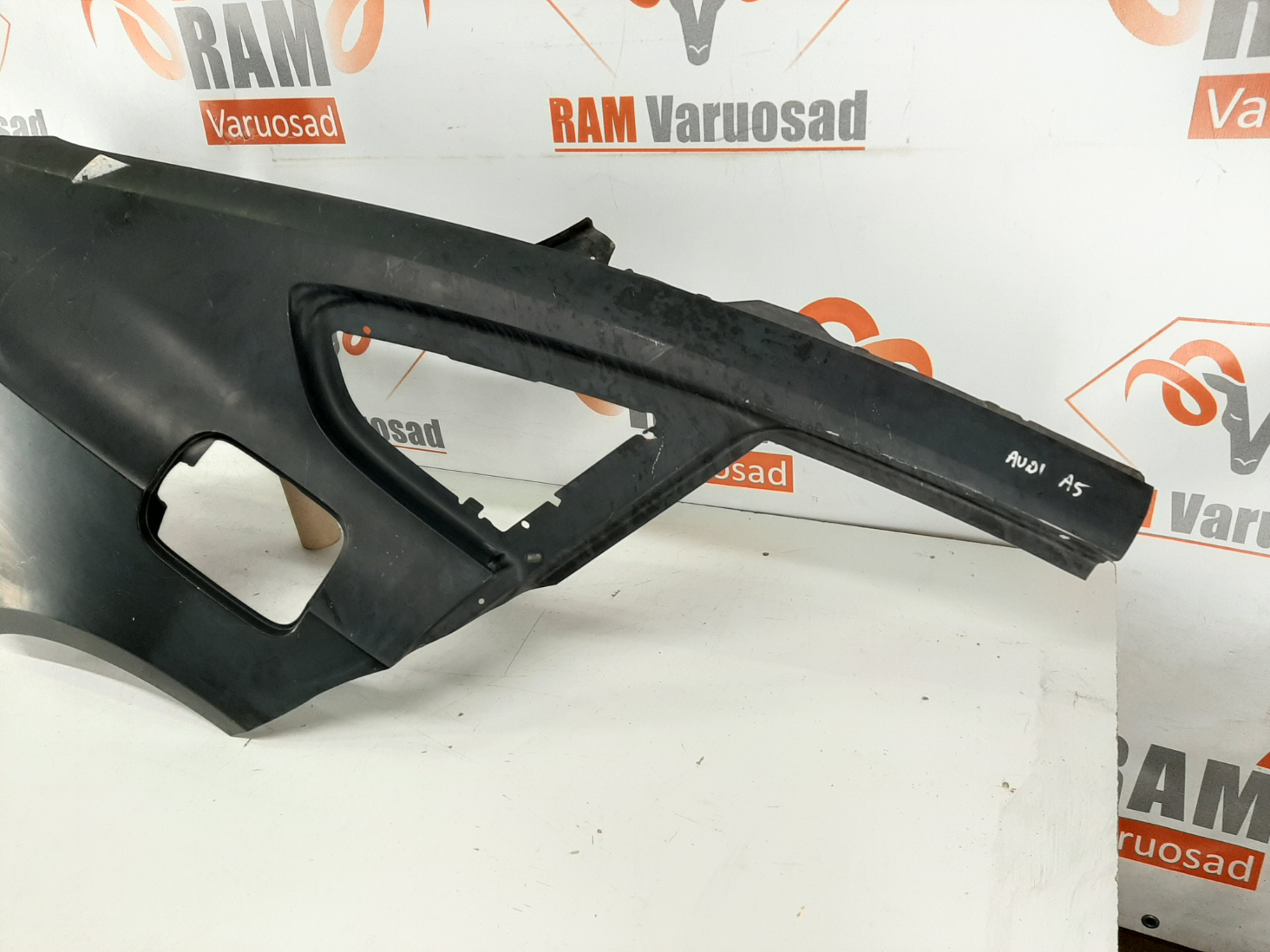 Audi A5 Sportback 2007–2016 tagatiib / rear fender - pilt 3
