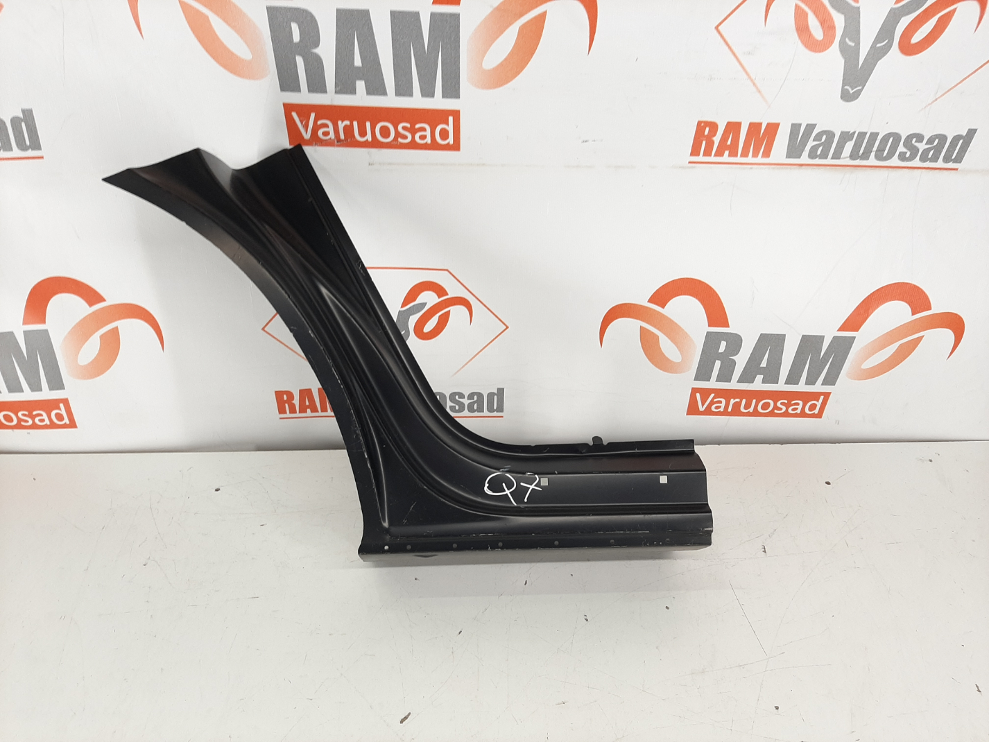 Audi Q7 2006-2015 küljekarp / rocker panel