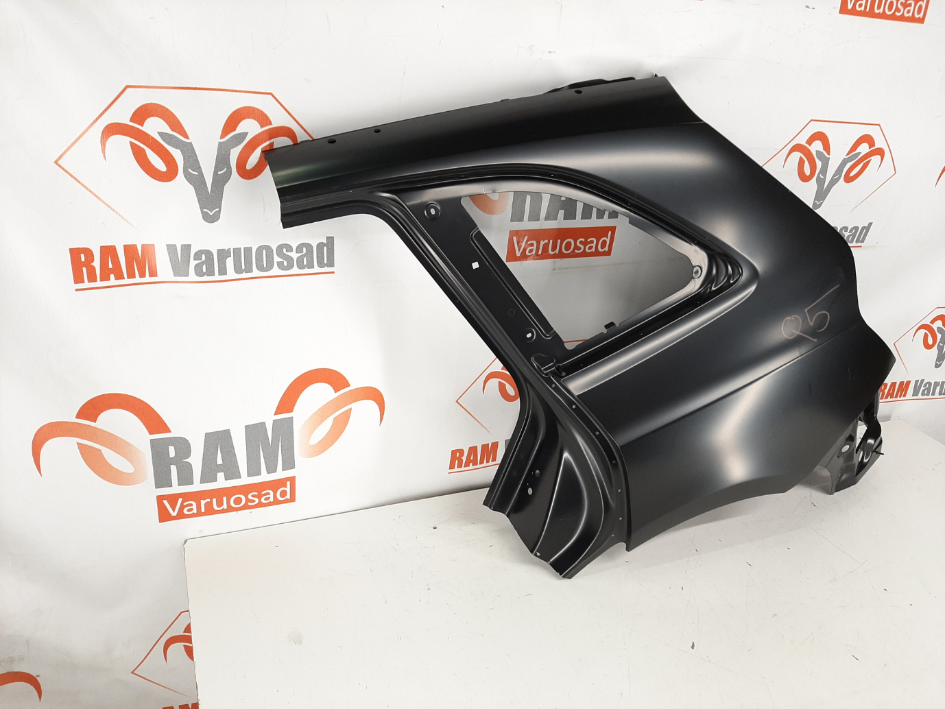Audi Q5 tagatiib / rear fender - pilt 2