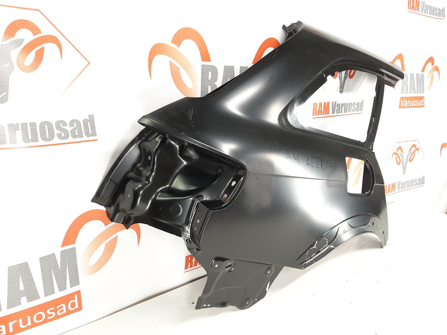 Audi A4 B8 Allroad 2009-2016 tagatiib / rear fender - pilt 2