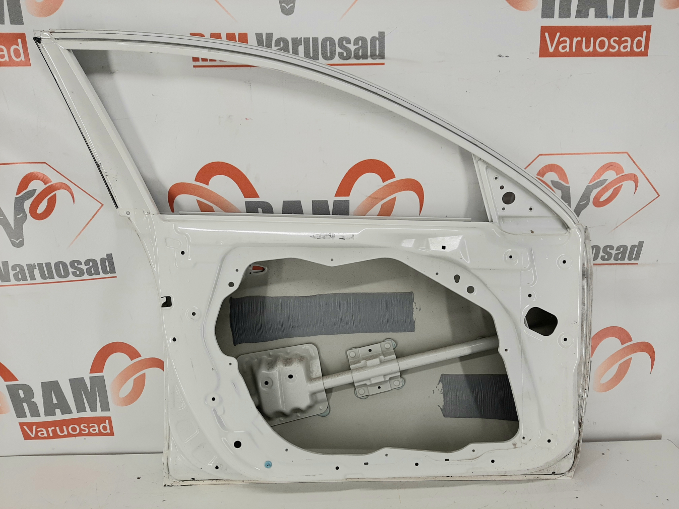 Kia Optima  2010-2015 esiuks / front doors - pilt 4