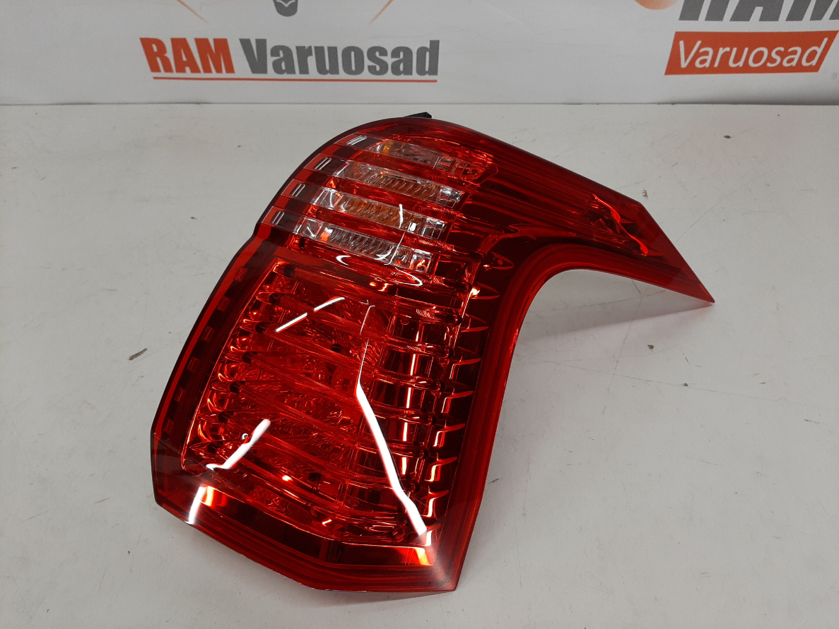 Peugeot 5008 2010-2016 tagatuli / rear light