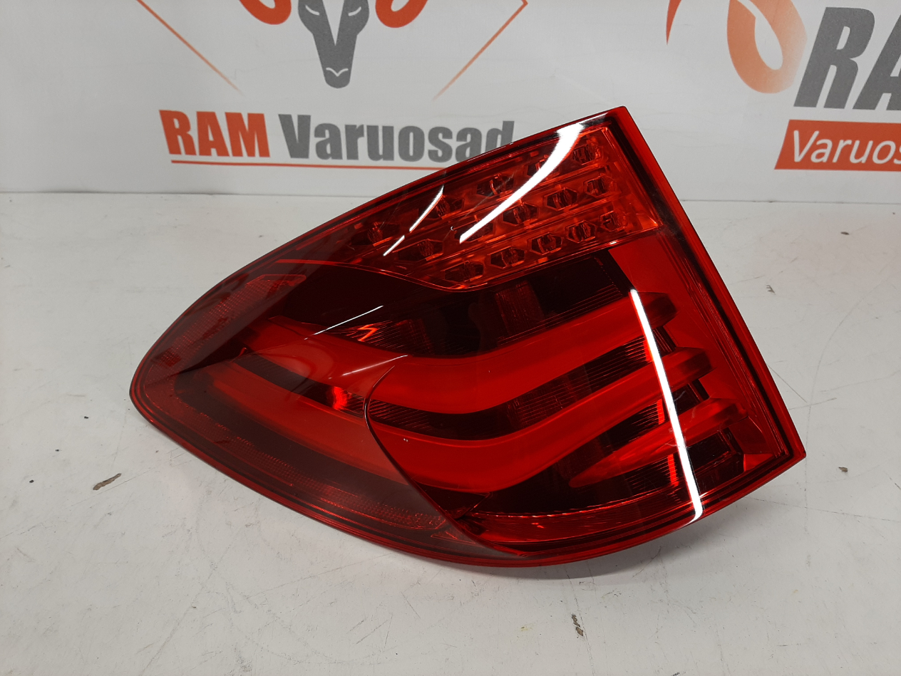 BMW 5 Series F07 GT 2010-2014 tagatuli / rear light