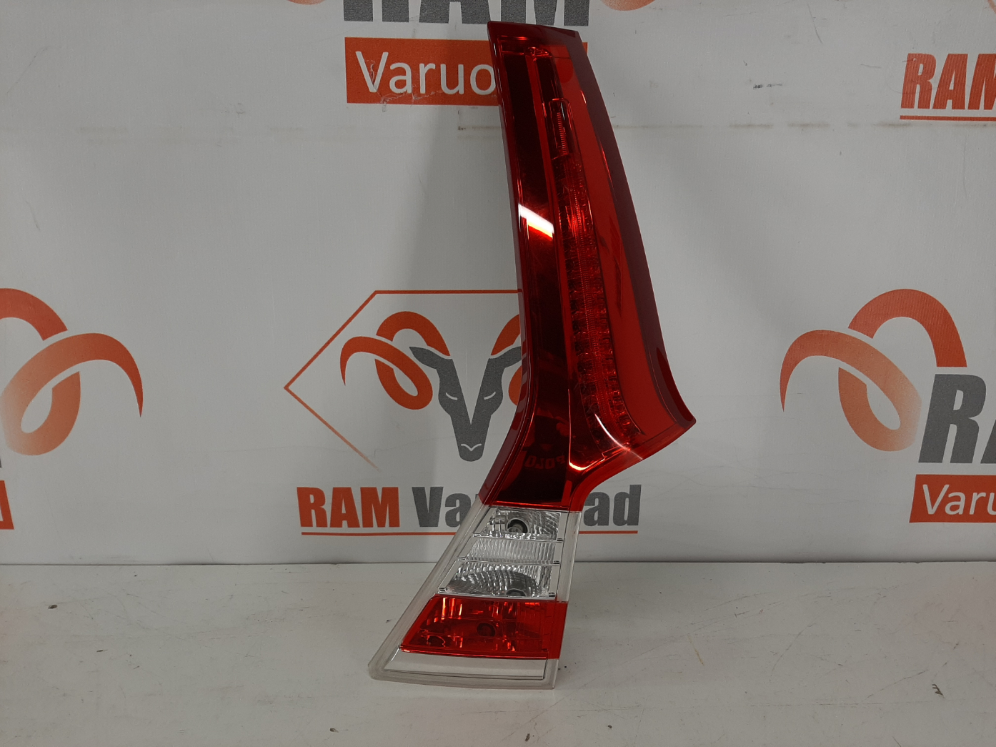 Volvo V70 FL 2014-2017 tagatuli / rear light