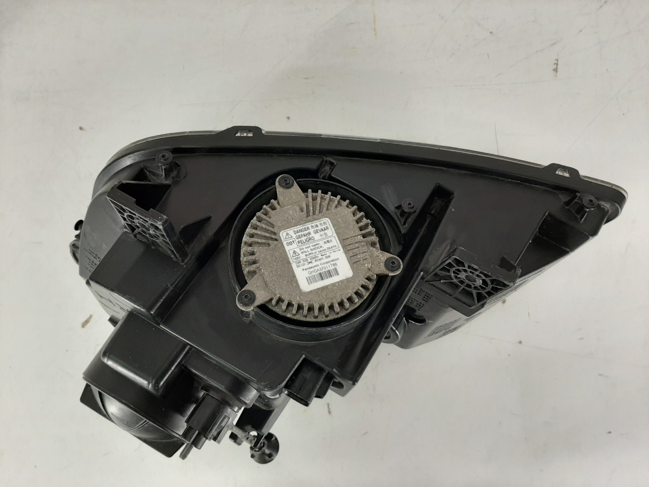 Chevrolet Camaro 2010–2015 esituli / headlight - pilt 4