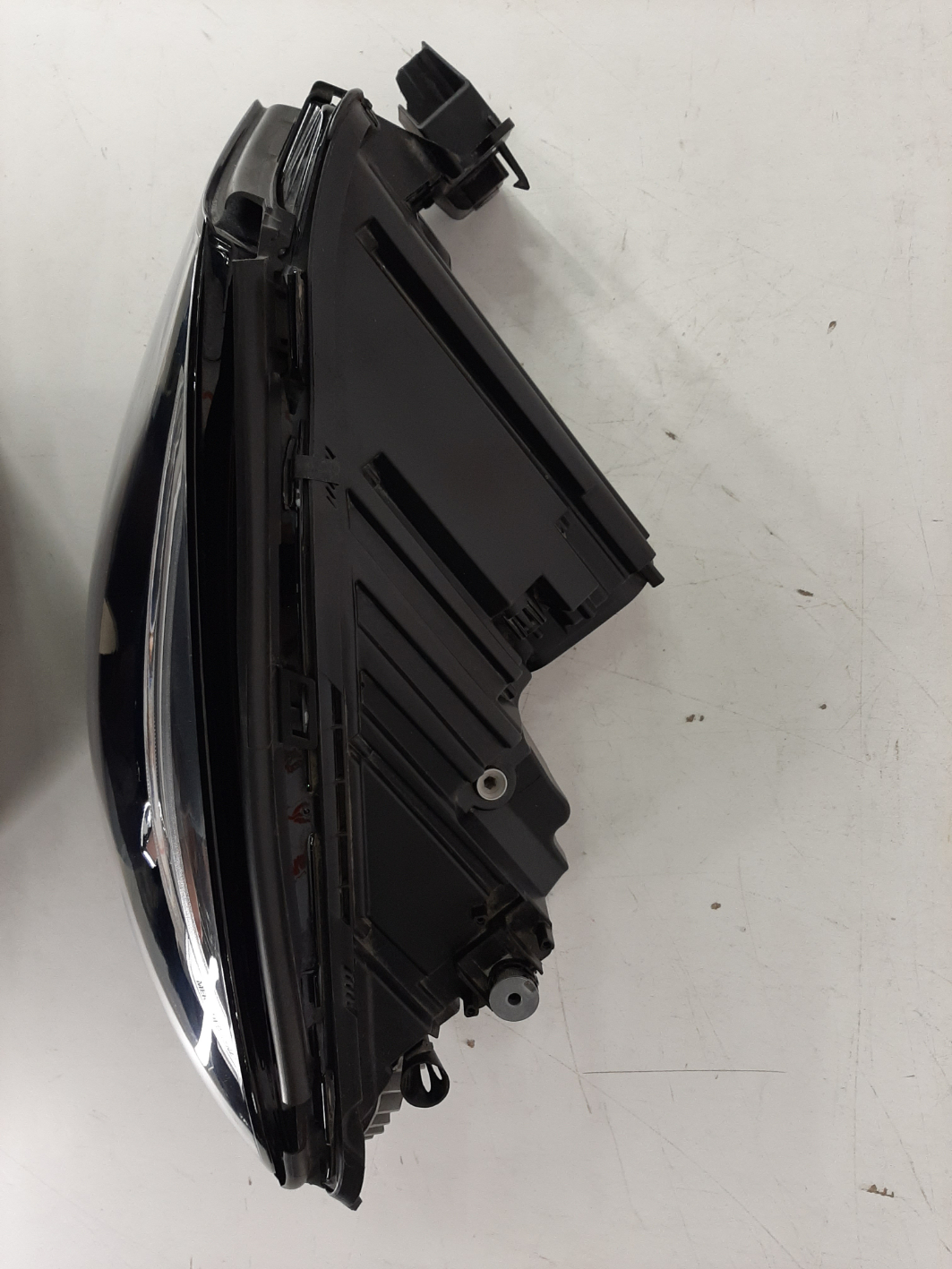 Mercedes W166 GLE 2015-2018 esituli / headlight - pilt 2