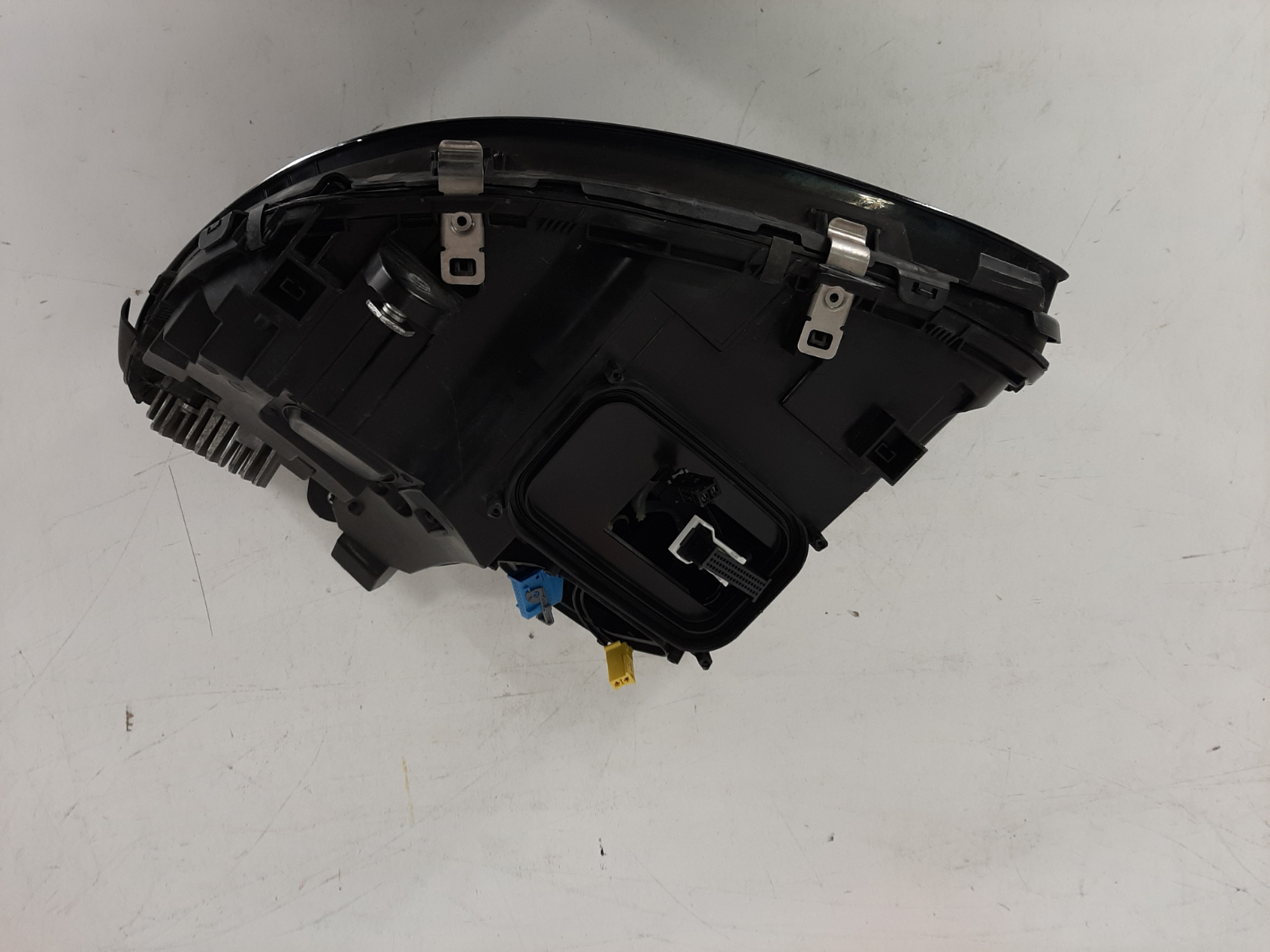 Mercedes-Benz C-Class W205 2014-2018 esituli/headlight - pilt 4