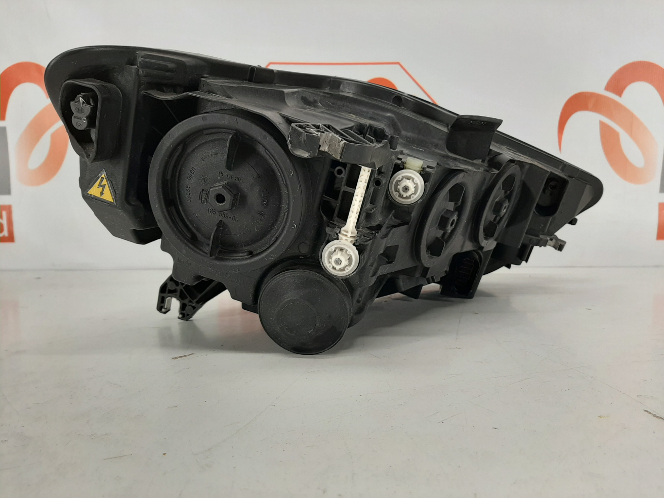 Audi A6 C7 FL 2014-2018 esituli / headlight - pilt 3