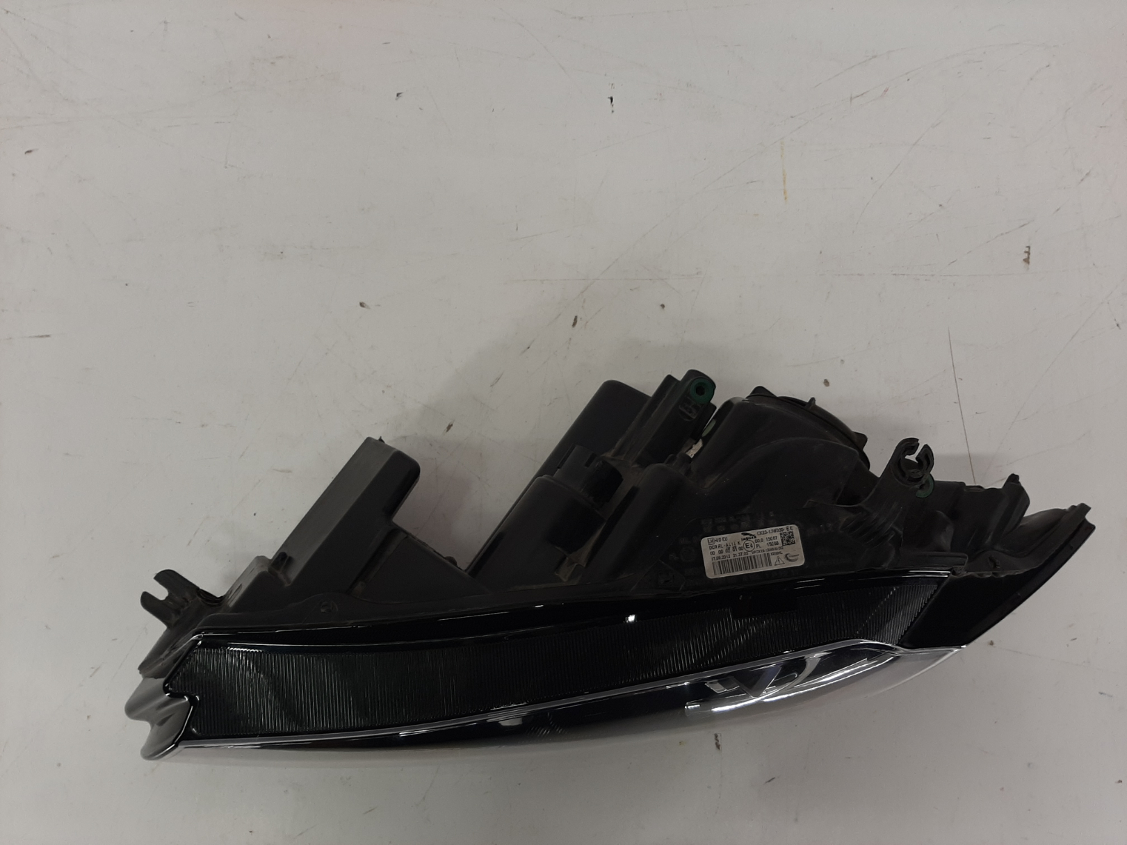Jaguar XF 2012-2015 esituli / headlight - pilt 2