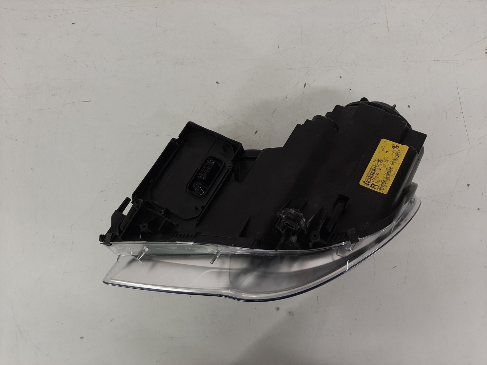 VW Touran 2006-2010 esituli / headlight - pilt 4