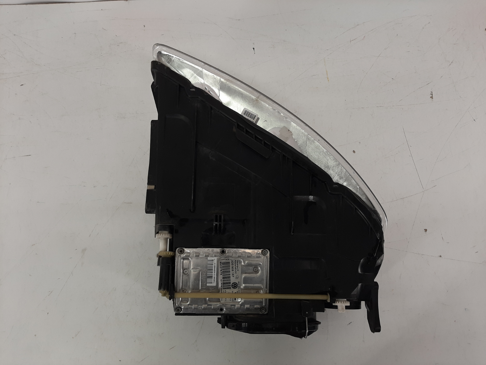 VW Touareg 2002-2006 esituli / headlight - pilt 4