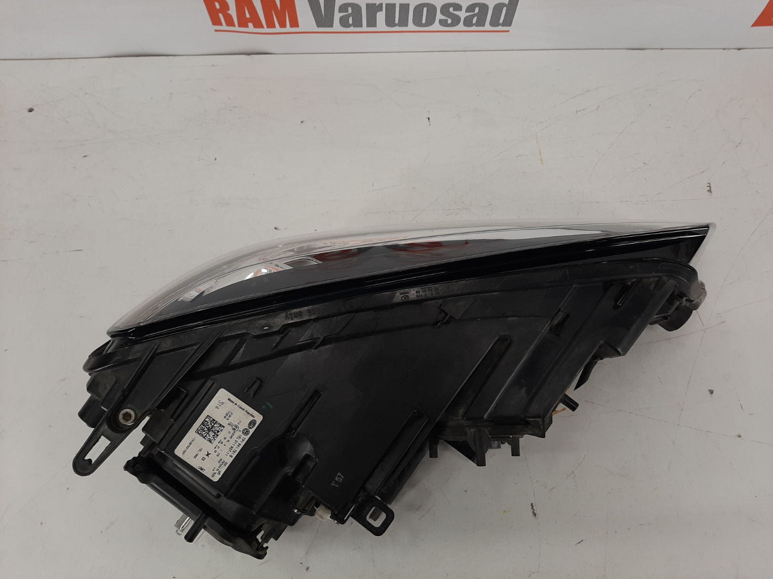 VW Touareg 2015-2018 esituli / headlight - pilt 2