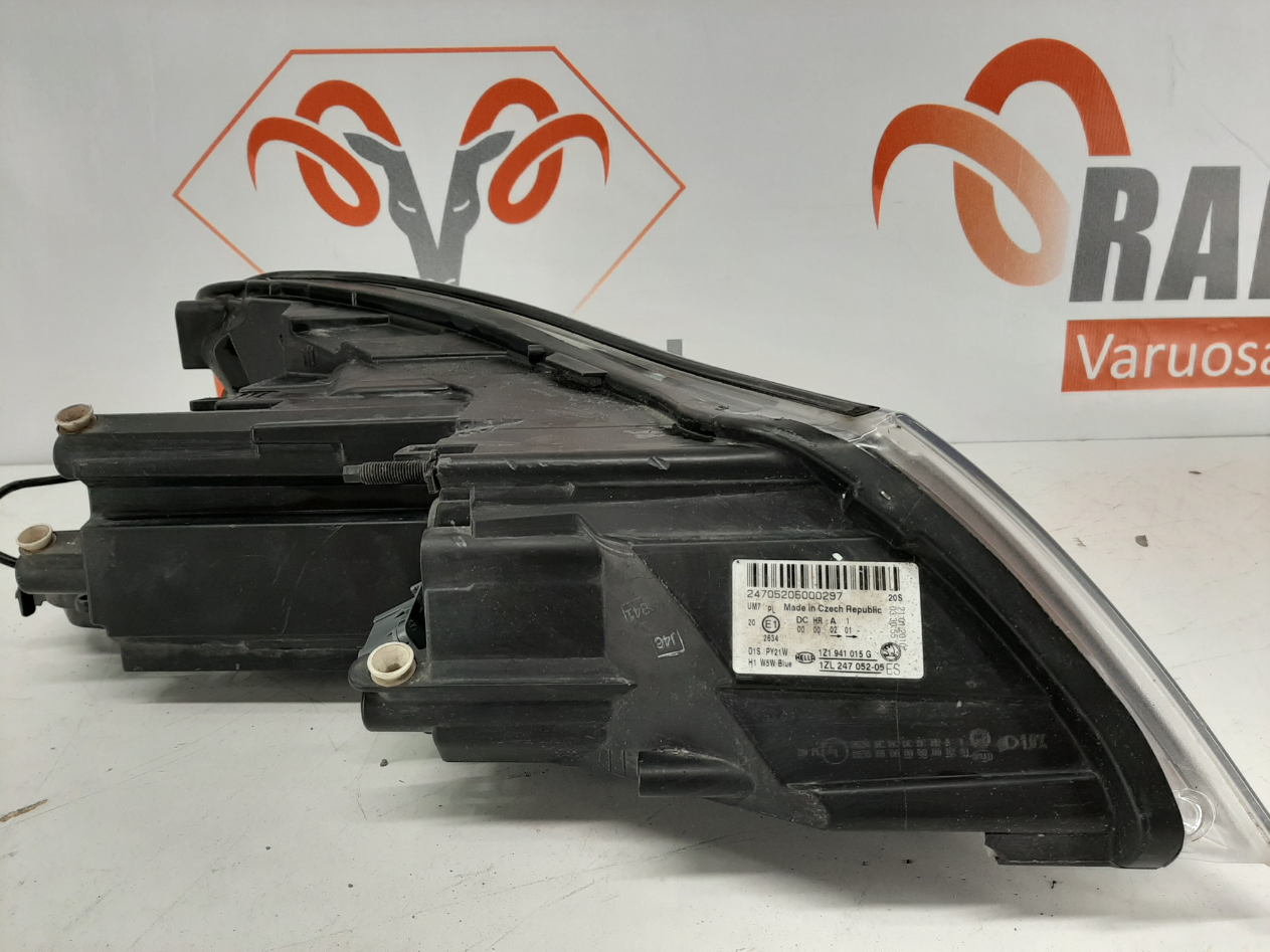 Skoda Octavia II FL 2009-2013 esituli / headlight - pilt 5