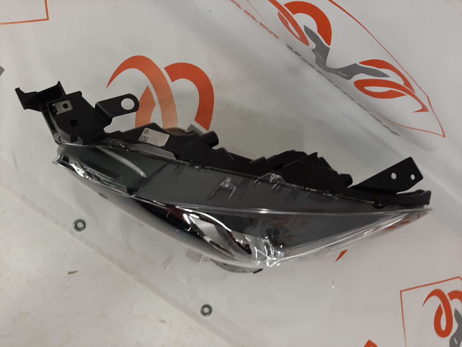 Mazda 3 BN 2014-2017 esituli / headlight - pilt 2