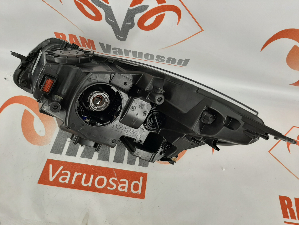Opel Insignia 2008-2013 esituli / headlight - pilt 3