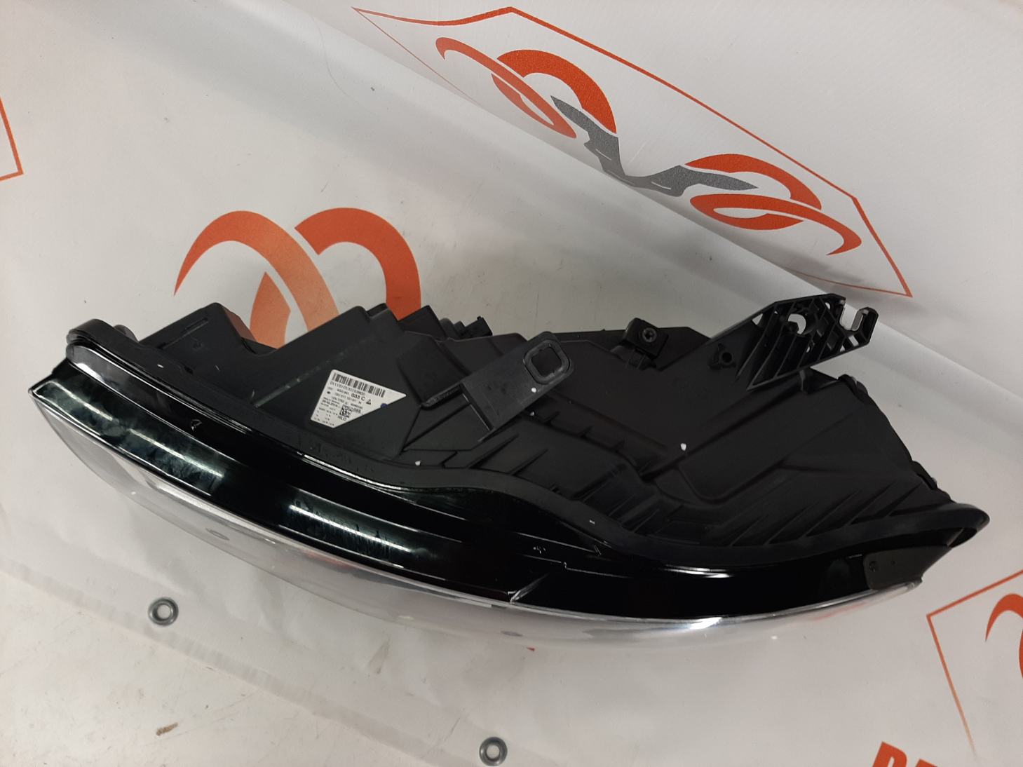 Audi A6 C7 2011-2014 esistuli / headlight - pilt 2