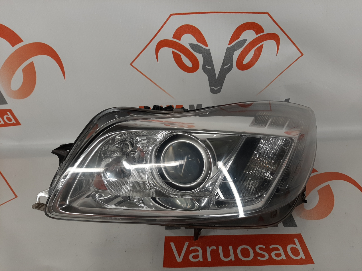 Opel Insignia 2008-2013 esituli / headlight