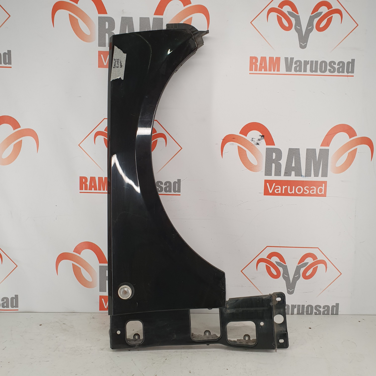 Land Rover Range Rover Vogue L322 esitiib/front fender 2002