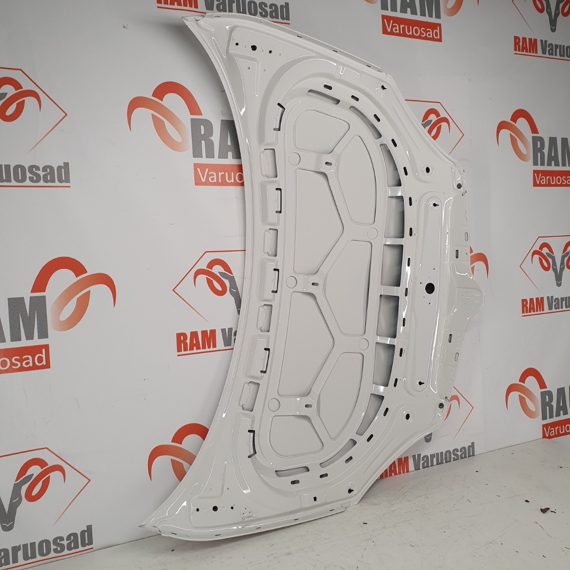 Škoda Fabia Mk2 2007-2010 kapott / hood - pilt 2