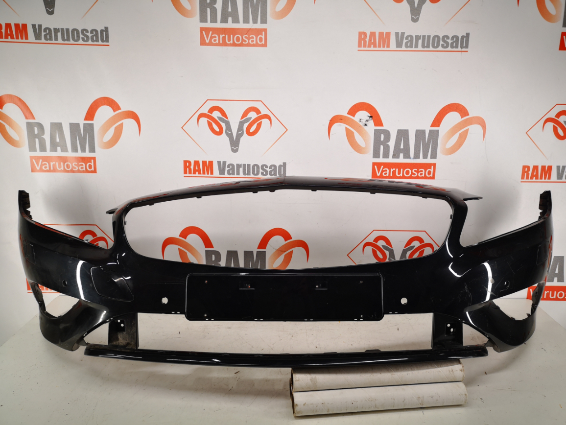 Mercedes W176 2013-2018 front bumper/esistange