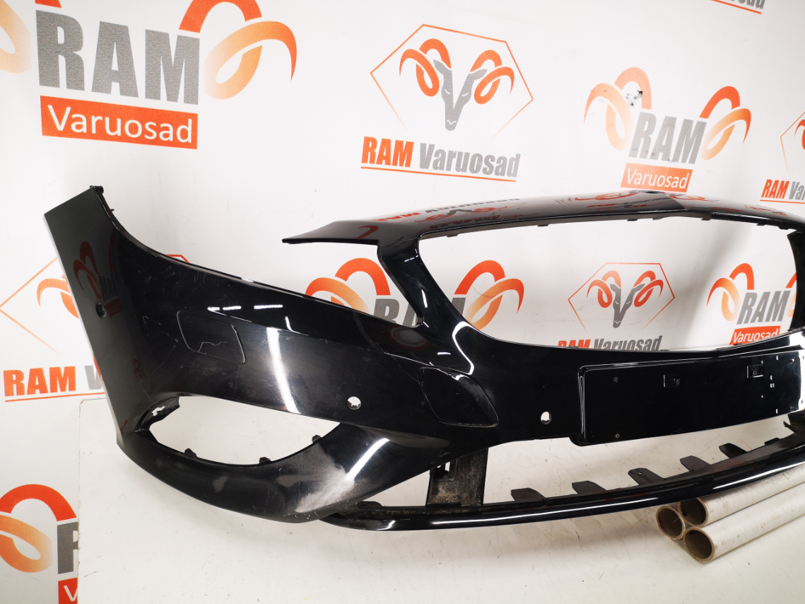 Mercedes W176 2013-2018 front bumper/esistange - pilt 2