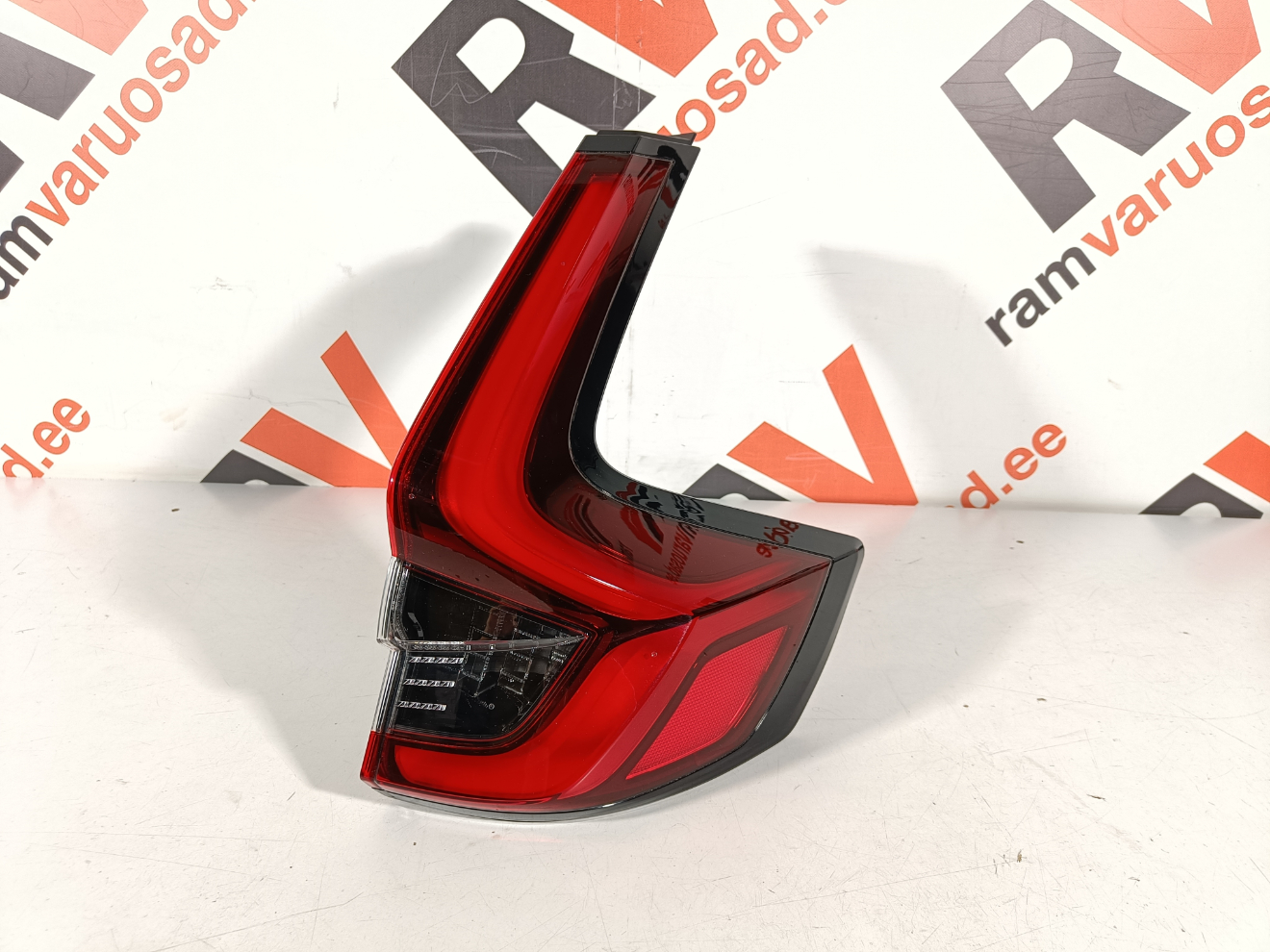 Honda CR-V tagatuli / rear light