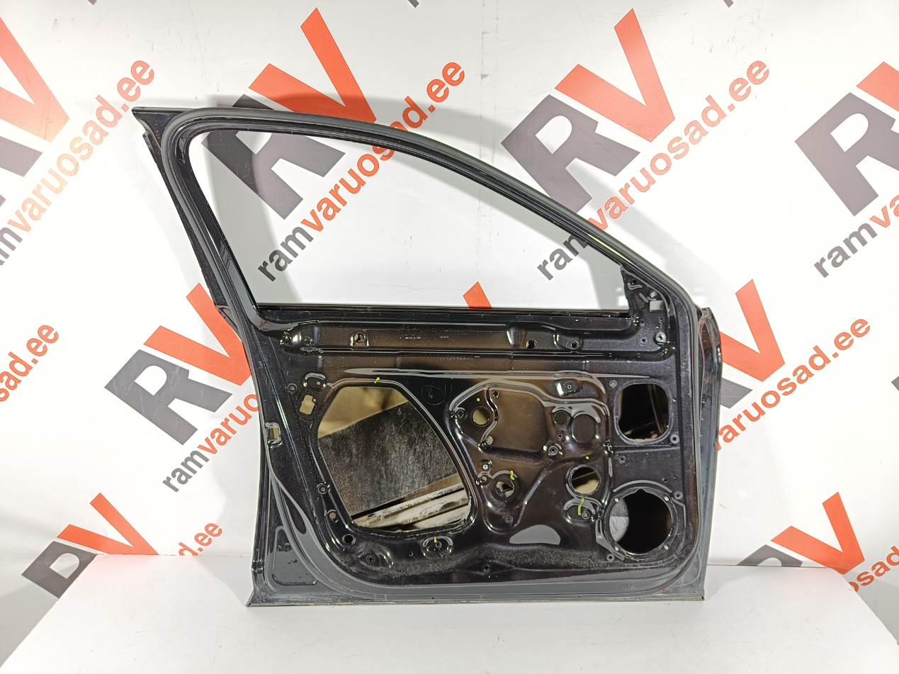 Skoda Superb esiuks / front doors - pilt 4