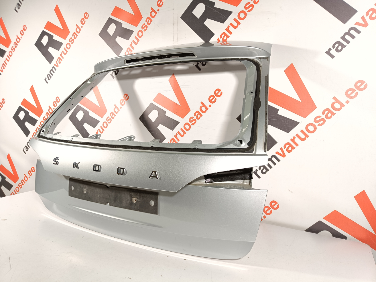 Skoda Scala tagaluuk / trunklid - pilt 3
