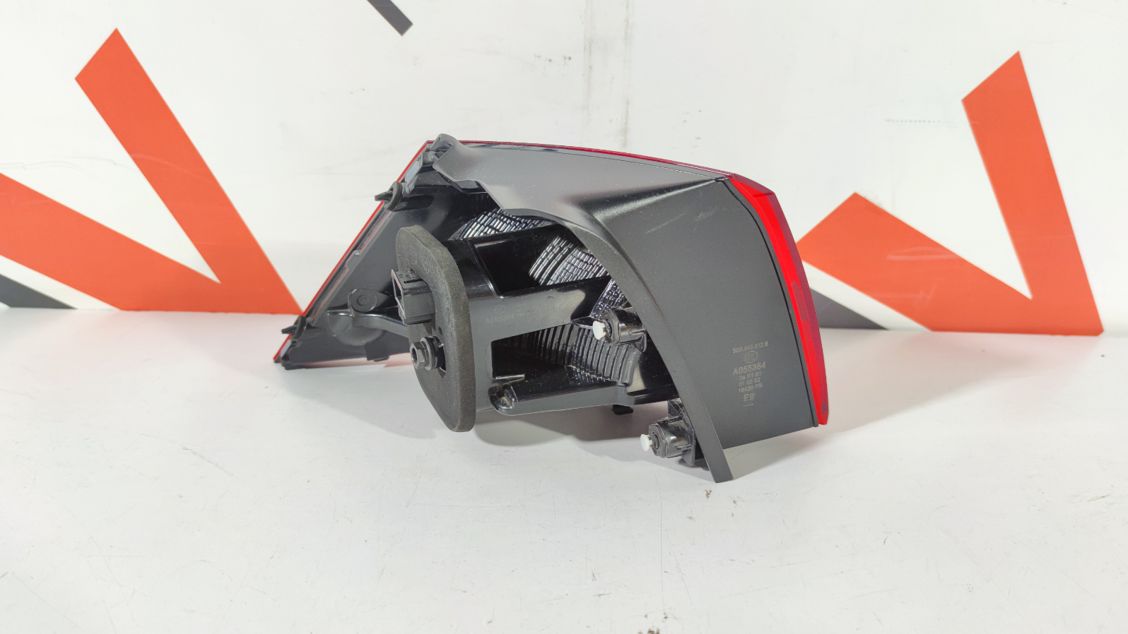 Volkswagen Golf MK7 tagatuli / rear light - pilt 2