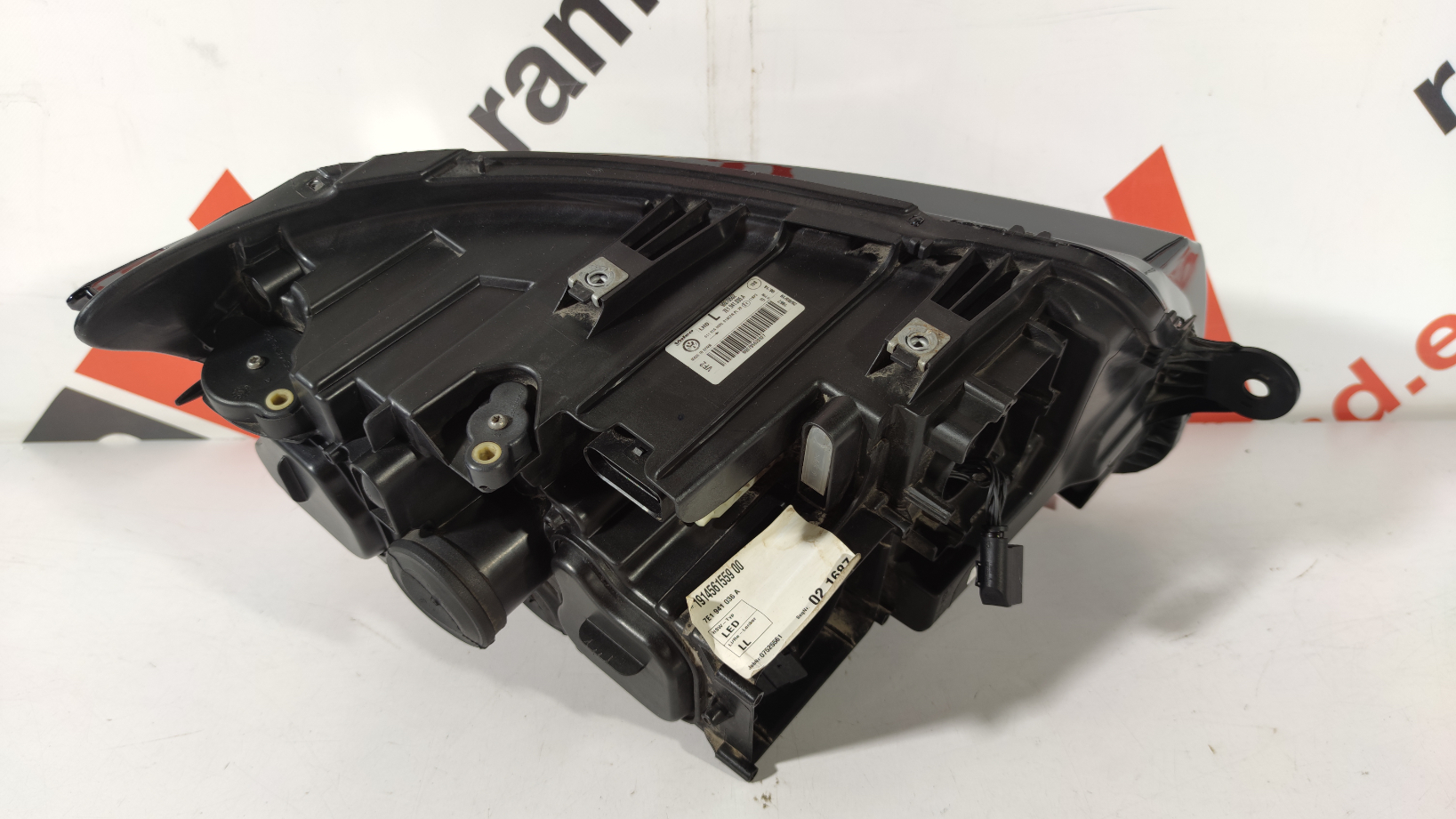 Volkswagen Transporter T6 esituli / headlight - pilt 4