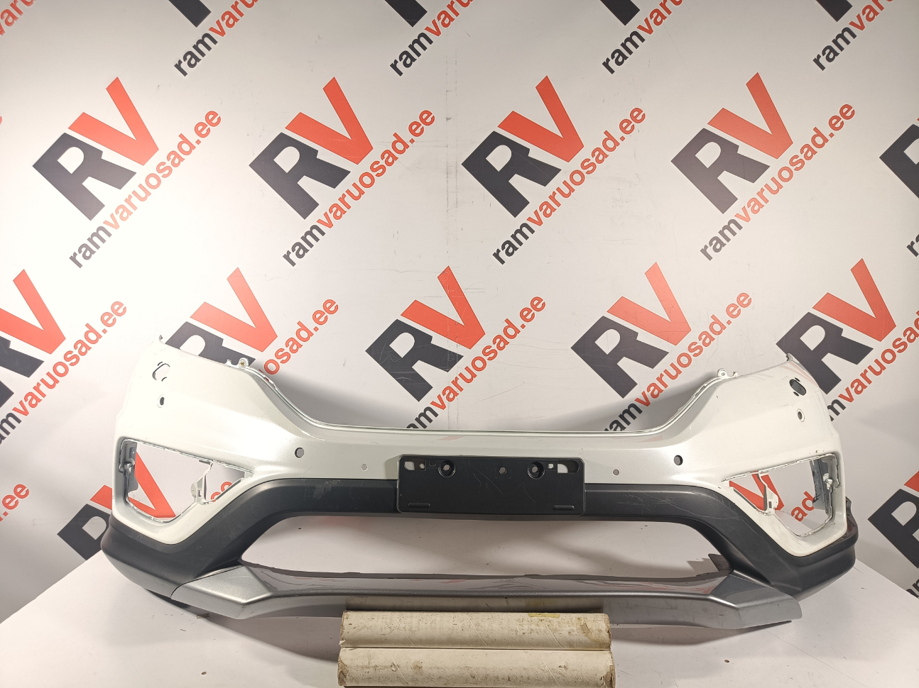 Honda CR-V esistange / front bumper