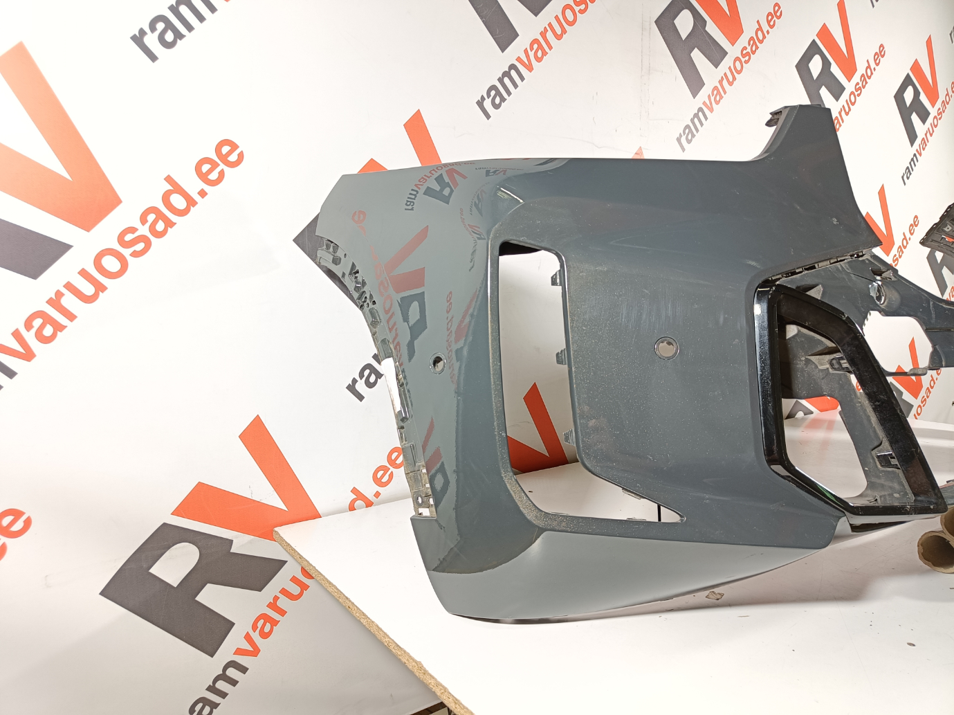 BMW X5 G05 esistange / front bumper - pilt 2