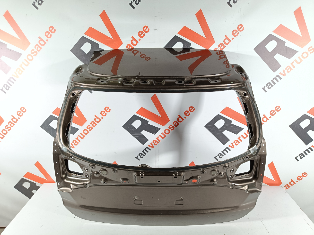 Kia Ceed tagaluuk / trunk lid