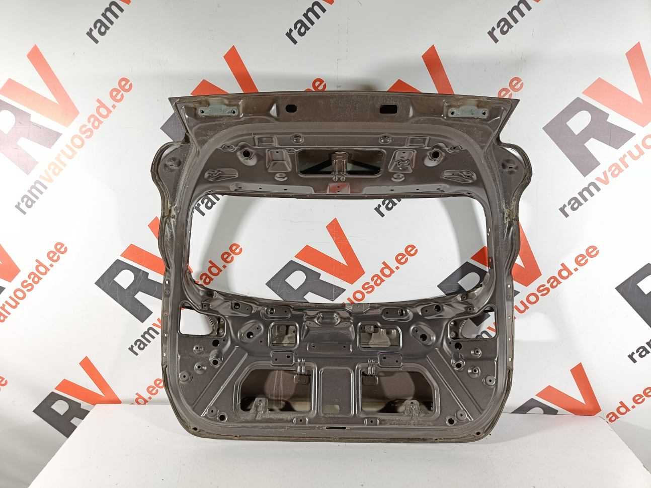 Kia Ceed tagaluuk / trunk lid - pilt 4