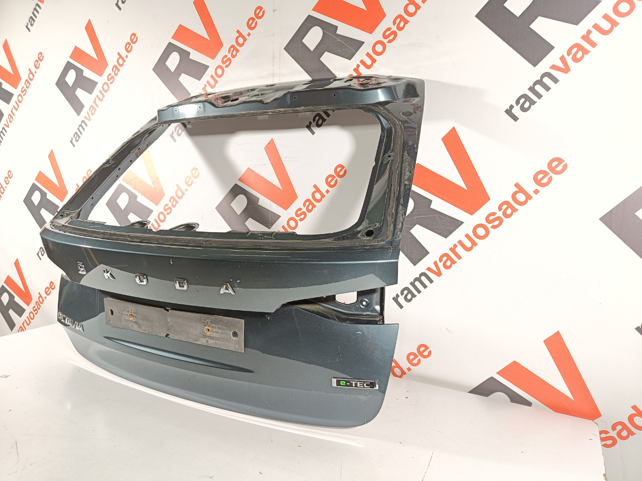 Skoda Octavia tagaluuk / trunk lid - pilt 3