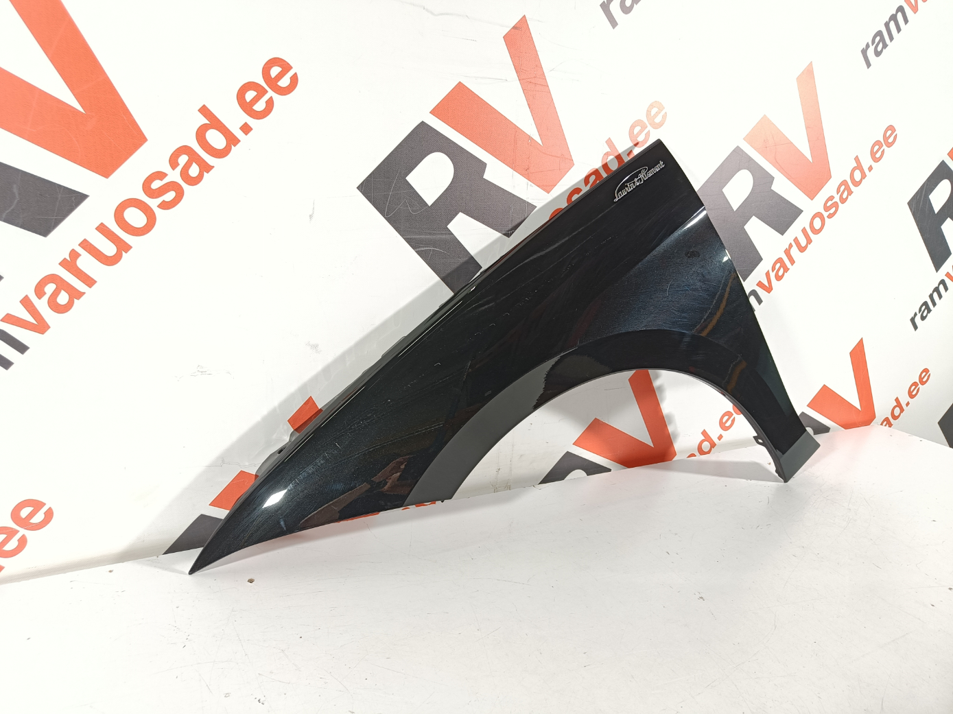 Skoda Superb esitiib / front fender - pilt 2