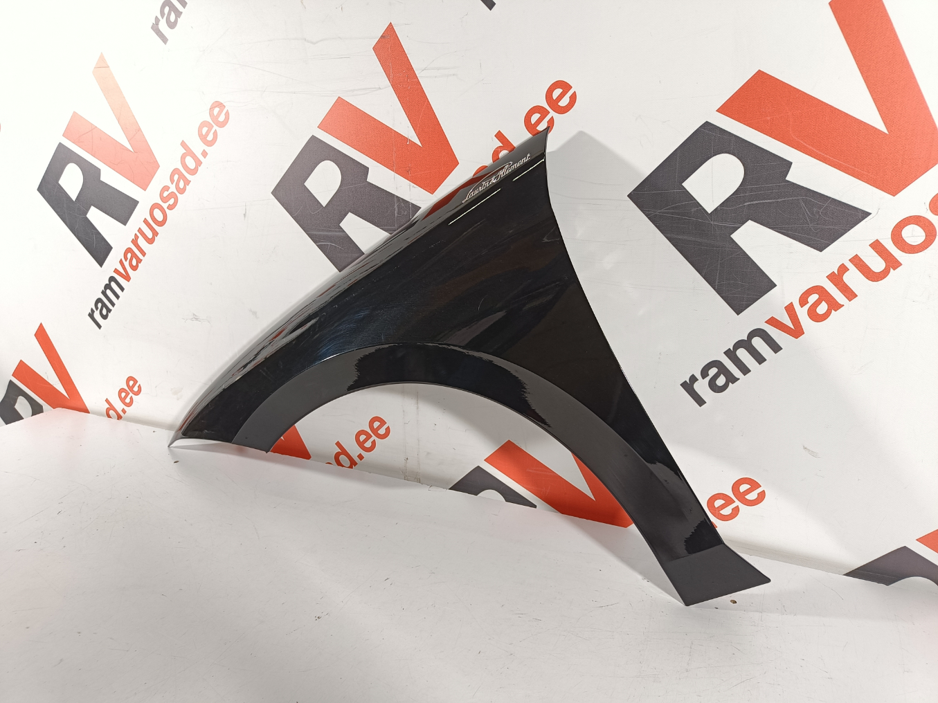 Skoda Superb esitiib / front fender - pilt 3