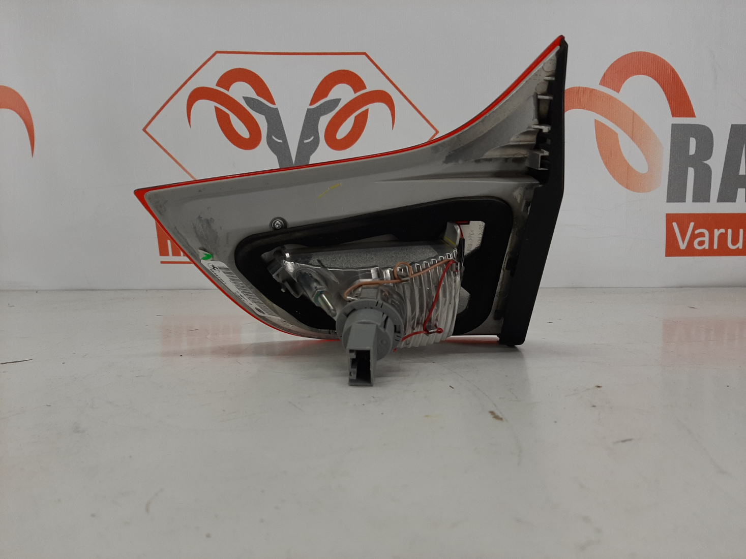 BMW X6 E71 2008-2014 tagatuli / rear light - pilt 2